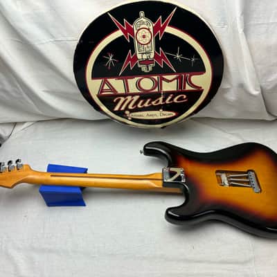 Fender Deluxe Roadhouse Stratocaster Guitar 2008 - Brown Sunburst / Maple neck image 15