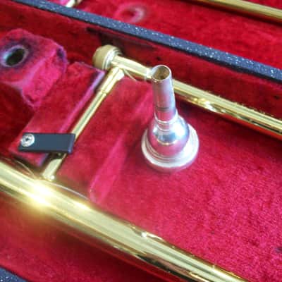 Bundy Vintage trombone made by Selmer in the USA  brass 1960 image 4