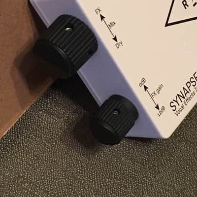 Revival Electric Synapse Vocal Effects Integrator image 6