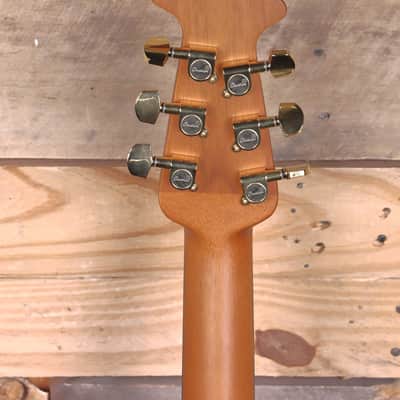 Ovation Celebrity Elite Plus CE44P Mid Cutaway Acoustic/Electric Guitar Natural image 7
