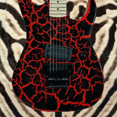 B.C. Rich Gunslinger Retro II 2025 - Red Crackle image 2