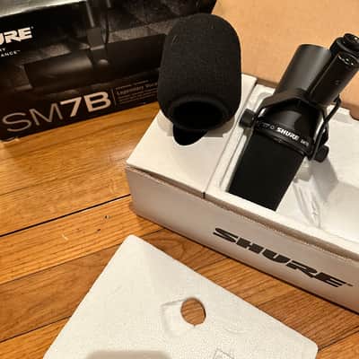 Shure SM7B Cardioid Dynamic Microphone 2001 - Present - Black