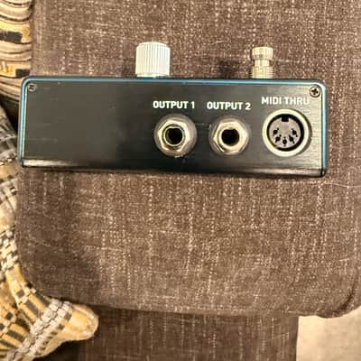 Source Audio EQ2 Programmable Equalizer Pedal 2023 - blue image 3