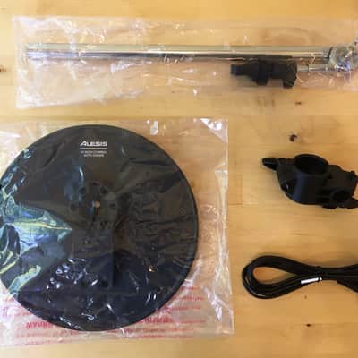 NEW-Alesis SURGE/COMMAND 10" Cymbal Expansion Set: 10 Inch Choke Cymbal, 21" Cymbal Arm, Clamp,Cable image 3