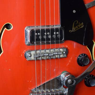 Levin 350 1966 - Red image 4