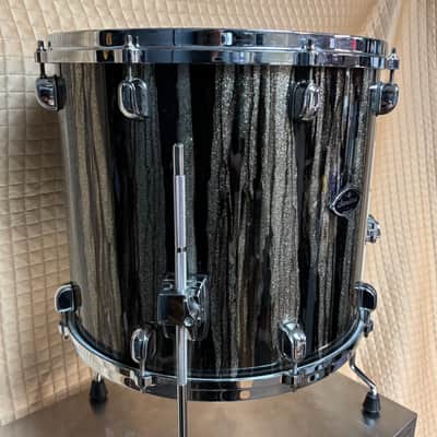 Tama Starclassic Walnut Birch 16” floor tom Black Clouds and Silver Lining 16x14 image 11