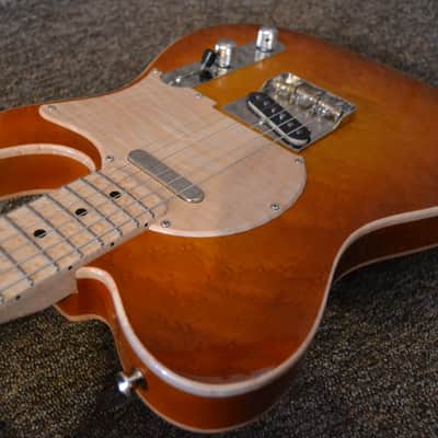 Neville Birdseye T-Style 2018 Honey Burst image 15