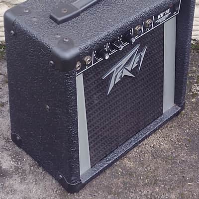 Peavey KB15 watt portable amp-mains/battery powered. image 2