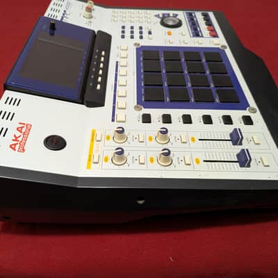Akai MPC4000 Music Production Center image 6