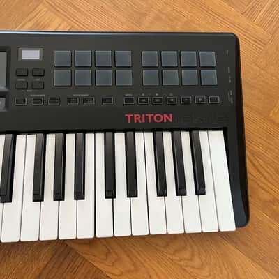 Immagine Korg Triton Taktile 49 Controller/Synthesizer - 2