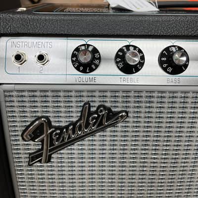 Fender '68 Custom Princeton Reverb-Amp 12-Watt 1x10" Guitar Combo image 2