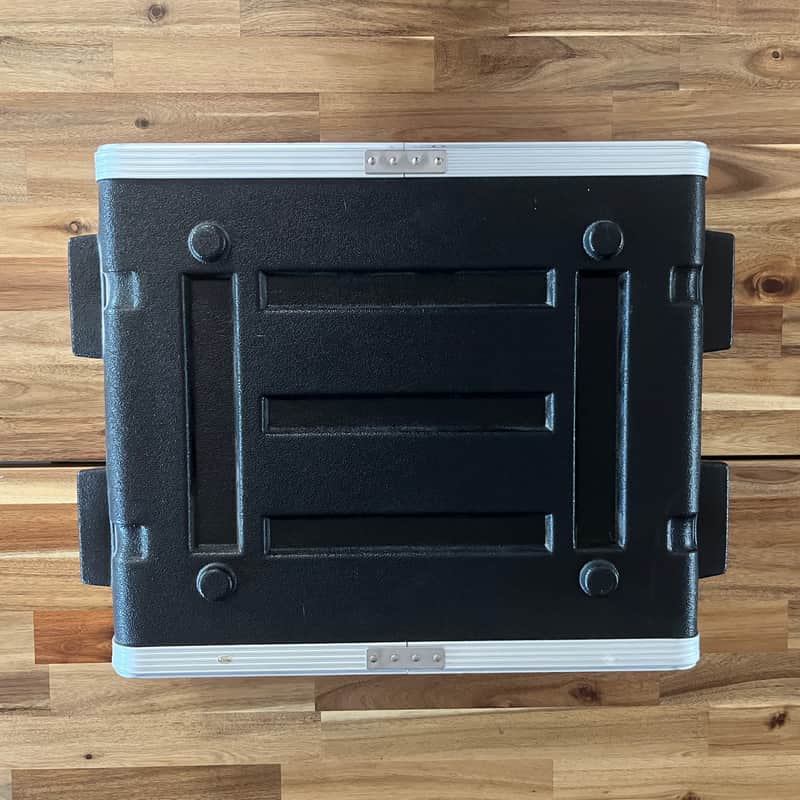 Multicomp Pro ABS Rack Flight Case (4U) 2000’s - Black image 1