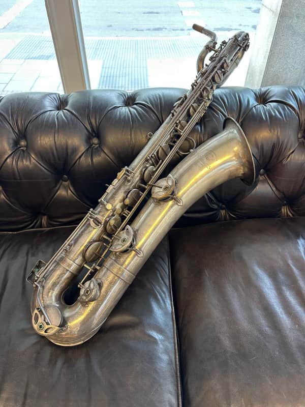 Saxophone Baritone Selmer Balanced Action 1937 - Silver image 1