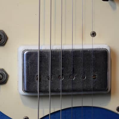 Supro Tremolectric 1964 - Wedgwood Blue image 10