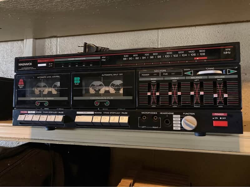 Magnavox MX-1800 model All in One Cassette record Player AM/FM Radio AS IS part working LOCAL BEST