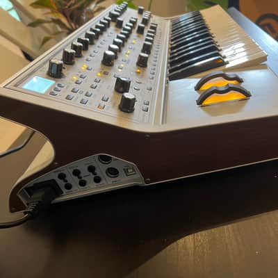Moog Subsequent 37 CV Paraphonic Analog Synth 2010s - Gray image 3