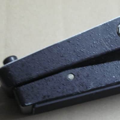 used vintage 1970s (Ser # 1972574) Thomas Organ Cry-Baby Wah, model 95-910511, has orig TDK 5103, + battery (pot is NOT scratchy, works fine) battery clip was repaired, original foam padding for battery compartment area replaced, + extra rubber feet image 14