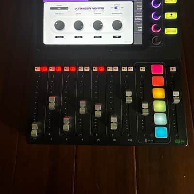 Mackie DLZ-Creator 12-Channel Digital Mixer 2023 - Present - Black image 3