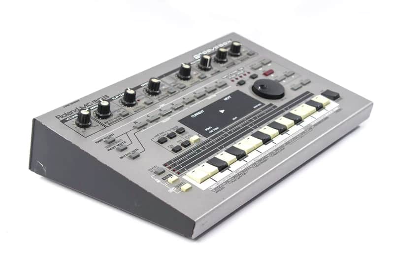 Roland MC-303 Groovebox 1990 - 1998 | Reverb Italia