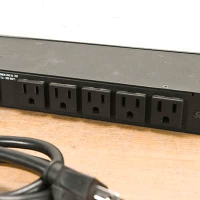 Furman M-8x2 8-Outlet Power Conditioner CG01241 image 8