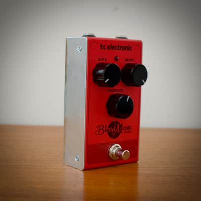TC Electronic Blood Moon Phaser 2020 - Present - Red image 4