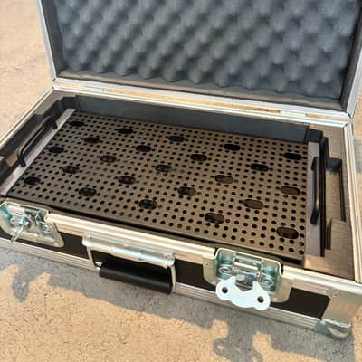 Temple Audio SOLO 18 GM Pedalboard 2010s - Gunmetal image 10