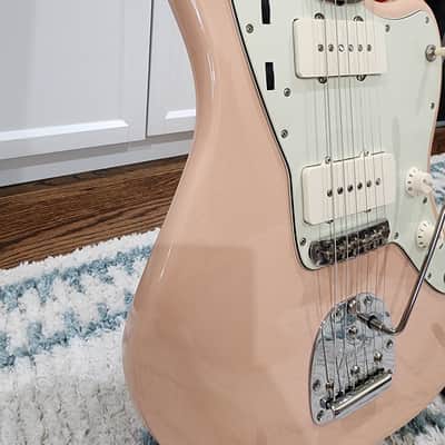 2000 Fender American Vintage AVRI '62 Jazzmaster - Shell Pink w/ Matching Headstock image 5