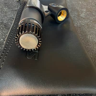 Shure SM57 Cardioid Dynamic Microphone 1984 - Present - Black image 3