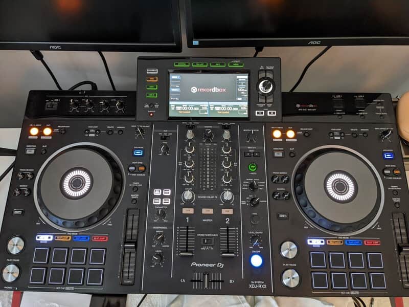 Pion-eer XDJ-RX2 - DJ Controller - Boxed - Great Condition image 1