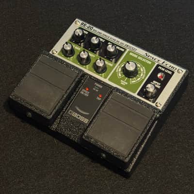 Boss RE-20 Space Echo 2007 - Present - Green image 6