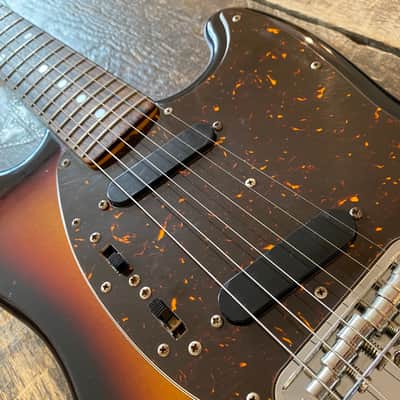 Fender 1969 Reissue Mustang Three Tone Sunburst MIJ Japan 2010 w/ Hardcase image 11