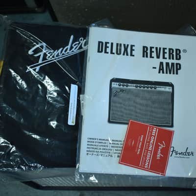 Fender '68 Custom Deluxe Reverb 1x12" Combo Amplifier Black w/FTSW image 8
