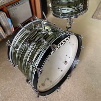 1960’s Ludwig Standard Avocado Strata Drums image 2