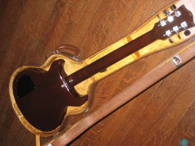 Univox Limited Edition, 2 pickup model in OHSC, Les Paul Jr style