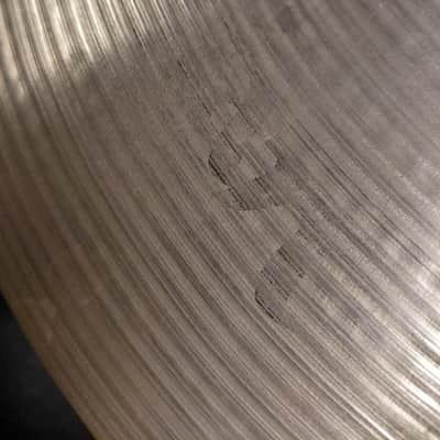 Zildjian 18"Medium Ride Cymbal image 3