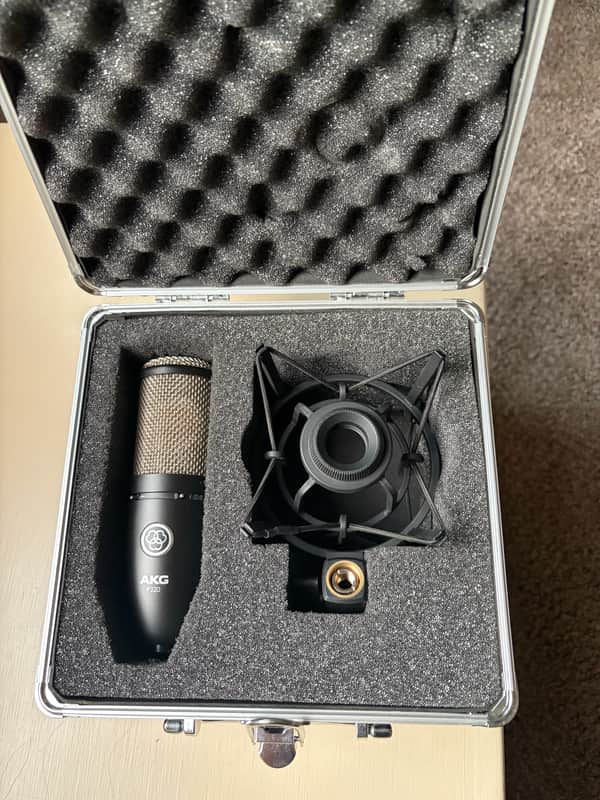 AKG P220 Large Diaphragm Cardioid Condenser Microphone