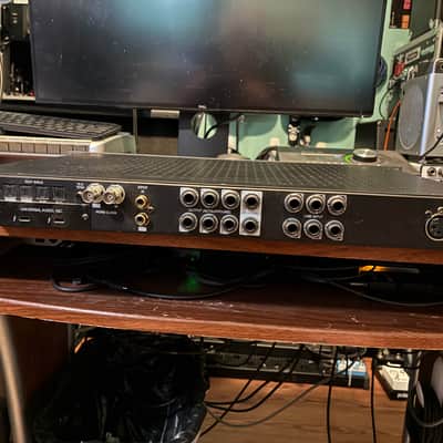 Universal Audio Apollo x6 Thunderbolt 3 Audio Interface 2018 - Present - Black image 5