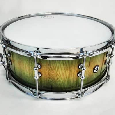 HHG Drums 14x5.5 White Oak Stave Snare, Natural To Green High Gloss Burst image 2