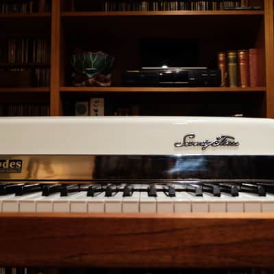 Fender Rhodes Mark I (1973) Custom Restoration | Cedar Case + Chromed Hardware + Fully Voiced image 9