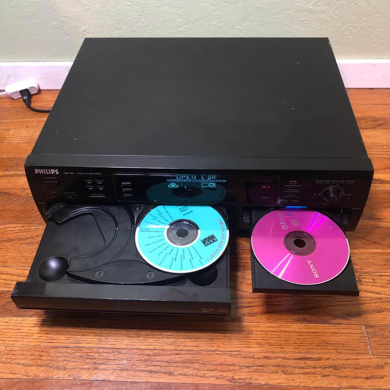 Low Mileage + Serviced AUDIO CD Recorder image 1