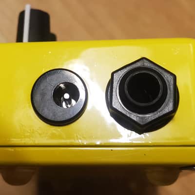 WMD Geiger Counter Civilian Issue 2015 - Yellow image 4