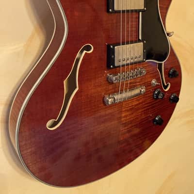 Eastman T59/v Thinline Archtop Antique Varnish image 3