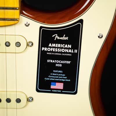 Fender  American Professional II HSS Stratocaster  Sienna Sunburst Maple Fingerboard 2022 (US22108129) image 17