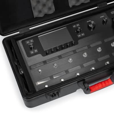 Gator Cases ATA Style Case for the Line 6 Helix Multi-FX Floor Processor with Wheels (GHELIXFLOOR) image 3