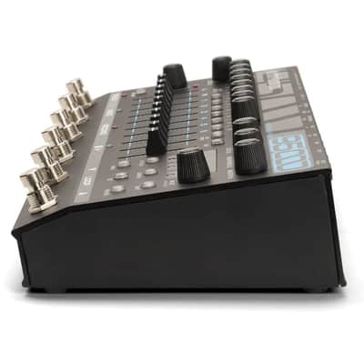 Electro-Harmonix 95000 - performance loop laboratory image 2