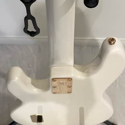 Music Man Stingray Classic Limited  Edition Gilded White  2012 - Gilded White image 14