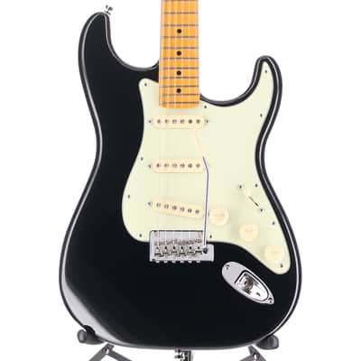 Fender Certified Pre-Owned American Professional II Stratocaster, Maple Fingerboard, Black (L6) (07990) image 1