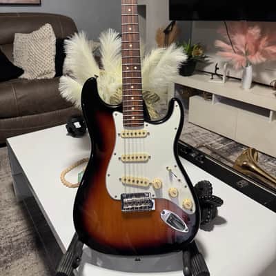 Fender Player II Stratocaster with Roasted Maple Neck, Rosewood Fretboard 2025 - Present - 3-Color Sunburst