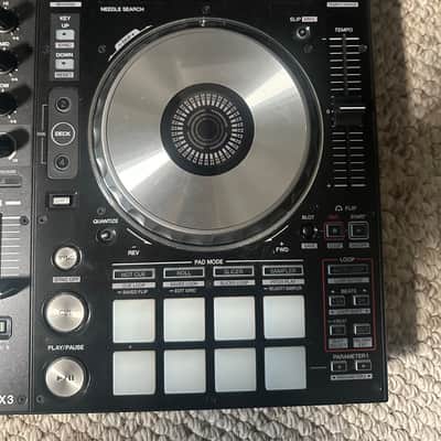 Pioneer DDJ-SX3 4-Channel Serato DJ Controller 2010s - Black image 7