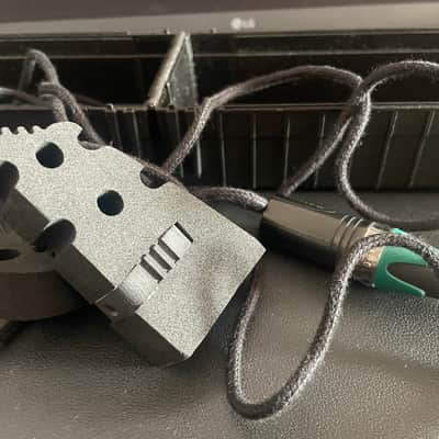 Remic D5400LB 2018 - Black image 2